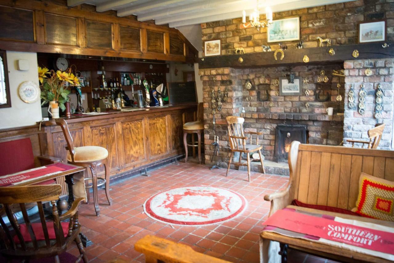 The Benbow Inn At Ruyton-Xi-Towns Exterior foto